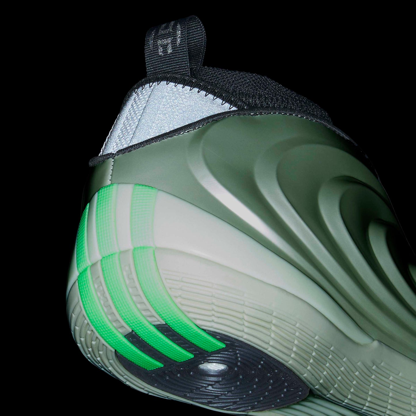 adidas Men's Harden Volume 10 Basketball Shoes
